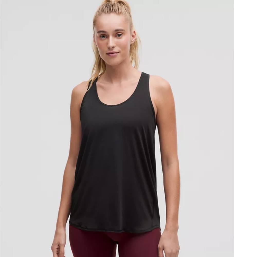 NWOT Lululemon Essential Tank Top Pleated. Size 8